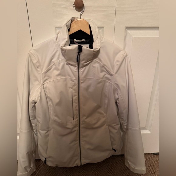 Women’s white, Sun Ice Ski Jacket - Picture 2 of 4